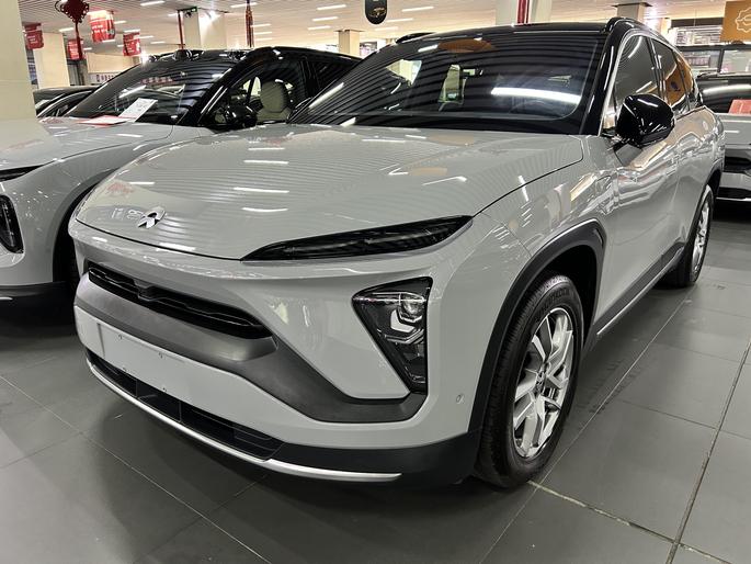 NIO NIO ES6 в цвете и кузовом – это идеальный выбор среди китайских автомобилей. Доступная цена и надежность гарантированы.