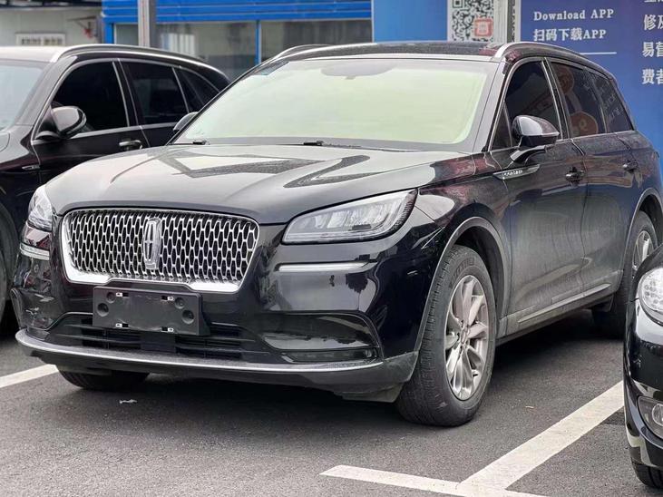 Lincoln Lincoln Corsair в цвете и кузовом – это идеальный выбор среди китайских автомобилей. Доступная цена и надежность гарантированы.