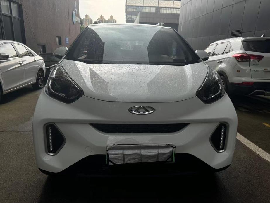 Chery EV Chery EV Little Ant в цвете и кузовом – это идеальный выбор среди китайских автомобилей. Доступная цена и надежность гарантированы.