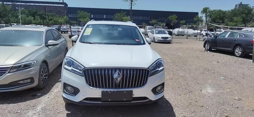 r1024519-borgward-bx7-2023_0