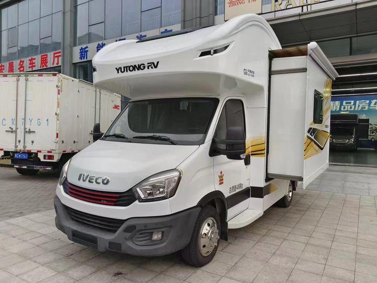 r1024572-iveco-daily-2021_0