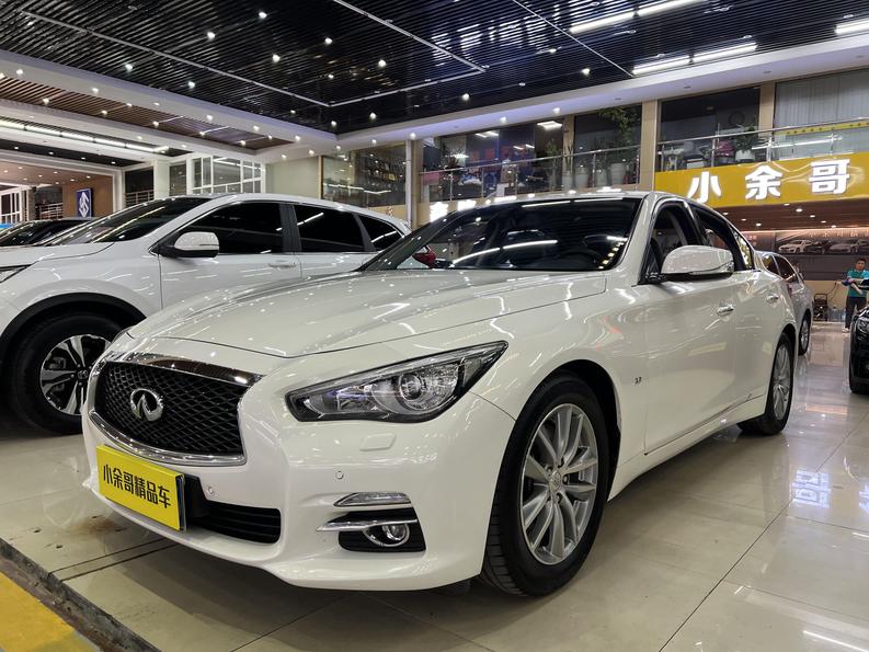 Infiniti Infiniti Q50 в цвете и кузовом – это идеальный выбор среди китайских автомобилей. Доступная цена и надежность гарантированы.