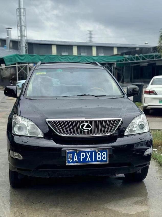 Lexus Lexus RX Classic в цвете и кузовом – это идеальный выбор среди китайских автомобилей. Доступная цена и надежность гарантированы.
