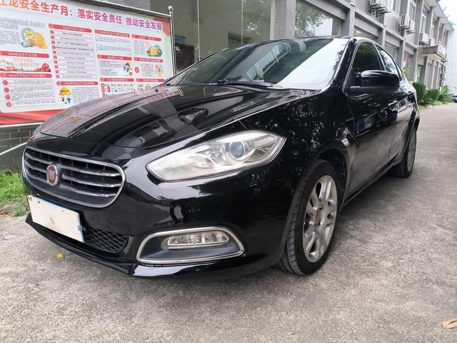 r1024698-fiat-viaggio-2013_0