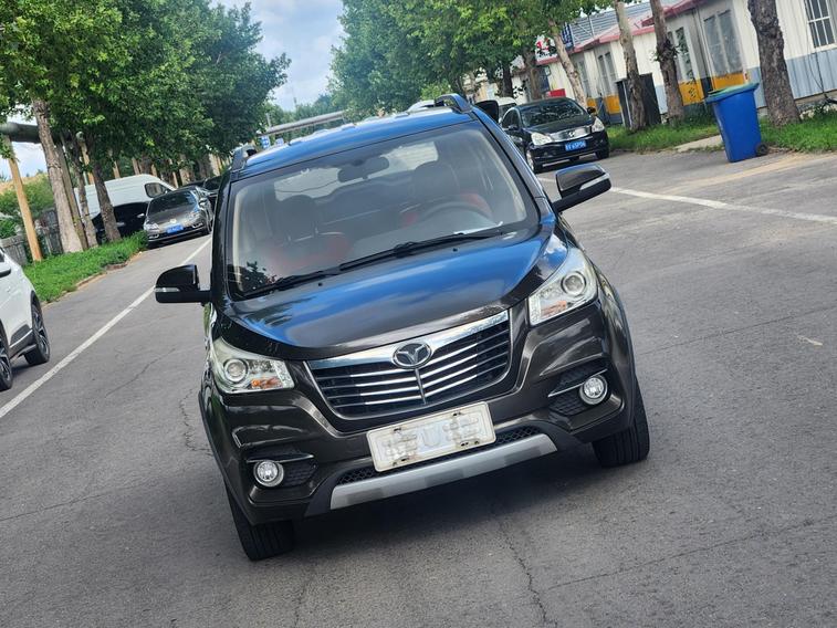 Enranger Enranger G3 в цвете и кузовом – это идеальный выбор среди китайских автомобилей. Доступная цена и надежность гарантированы.