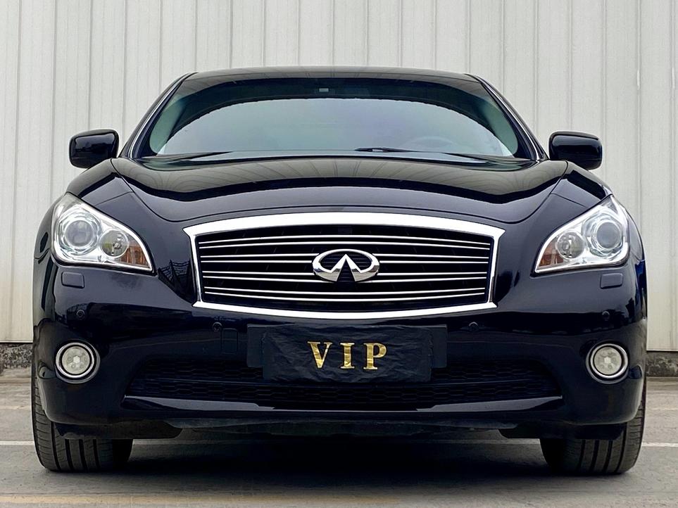 Infiniti Infiniti M Series в цвете и кузовом – это идеальный выбор среди китайских автомобилей. Доступная цена и надежность гарантированы.