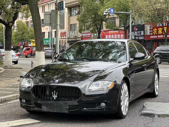 Maserati Maserati Quattroporte в цвете и кузовом – это идеальный выбор среди китайских автомобилей. Доступная цена и надежность гарантированы.