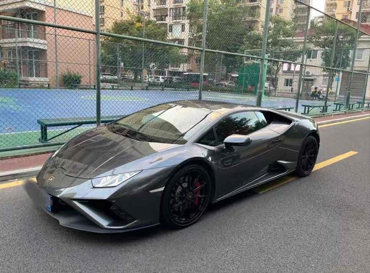 Lamborghini Lamborghini Huracán в цвете и кузовом – это идеальный выбор среди китайских автомобилей. Доступная цена и надежность гарантированы.