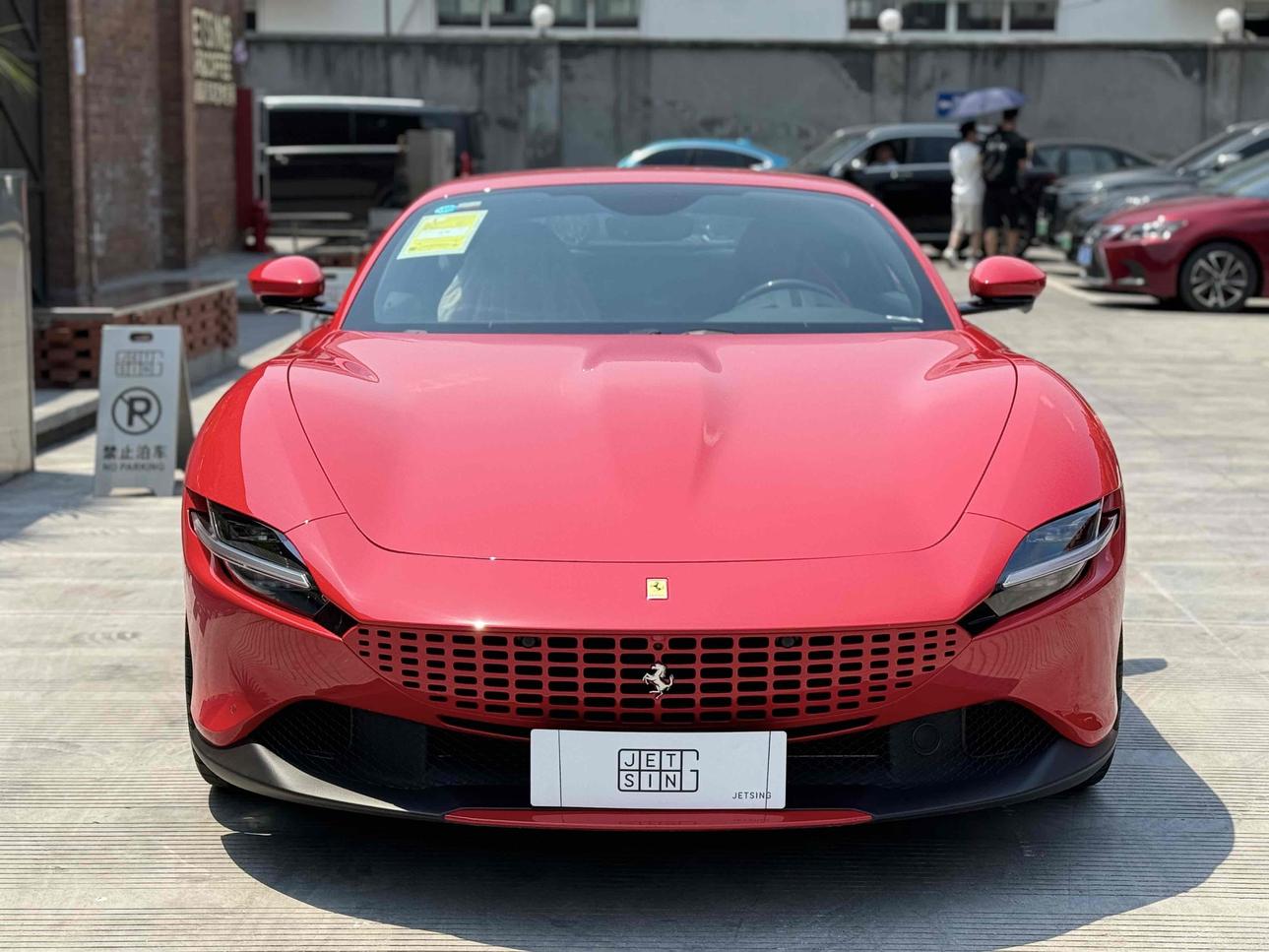 r1024872-ferrari-roma-2024_0