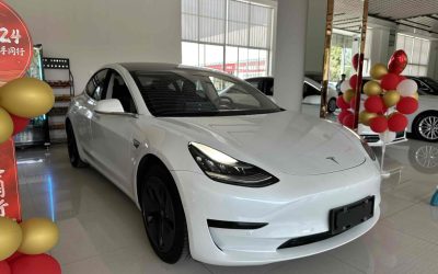Tesla Tesla Model 3 в цвете и кузовом – это идеальный выбор среди китайских автомобилей. Доступная цена и надежность гарантированы.