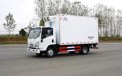 r209560-isuzu-kv100-2024_1