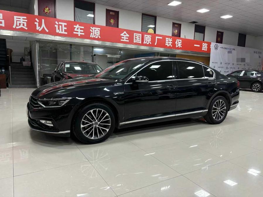 Volkswagen Volkswagen Magotan в цвете и кузовом – это идеальный выбор среди китайских автомобилей. Доступная цена и надежность гарантированы.