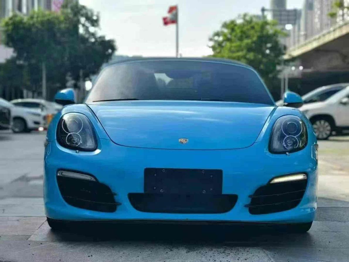 Porsche Porsche 718 в цвете и кузовом – это идеальный выбор среди китайских автомобилей. Доступная цена и надежность гарантированы.
