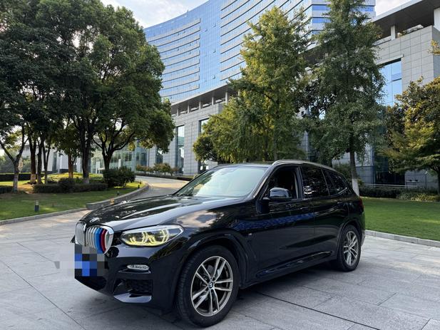 BMW BMW X3 в цвете и кузовом – это идеальный выбор среди китайских автомобилей. Доступная цена и надежность гарантированы.