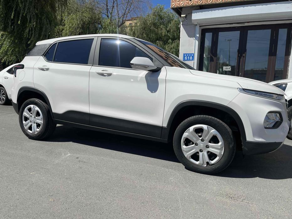 2WD 2WD в цвете 2WD и кузовом 2WD – это идеальный выбор среди китайских автомобилей. Доступная цена и надежность гарантированы.