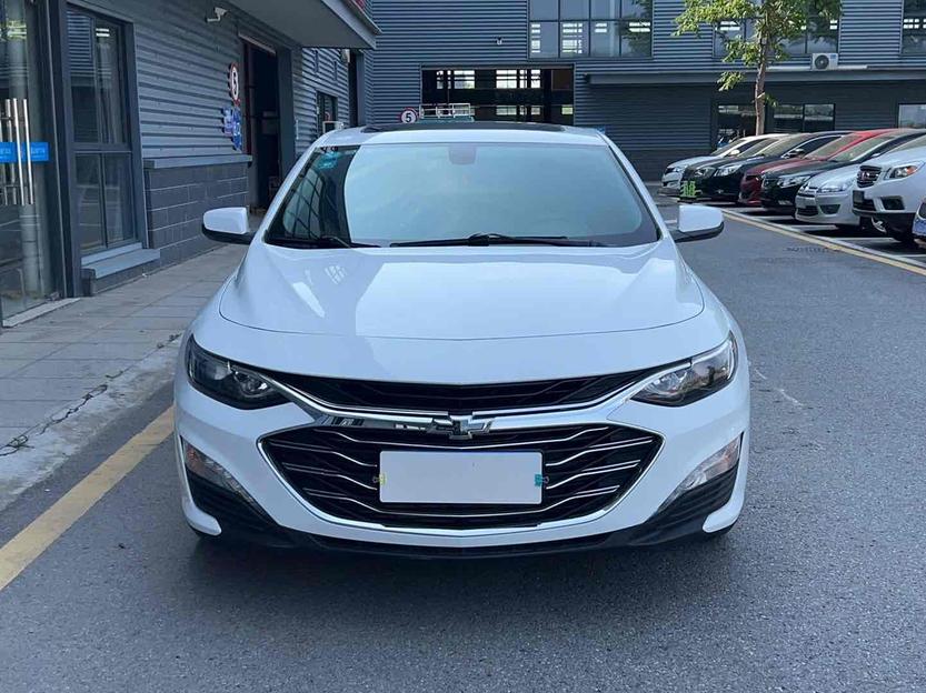 Chevrolet Chevrolet Malibu XL в цвете и кузовом – это идеальный выбор среди китайских автомобилей. Доступная цена и надежность гарантированы.