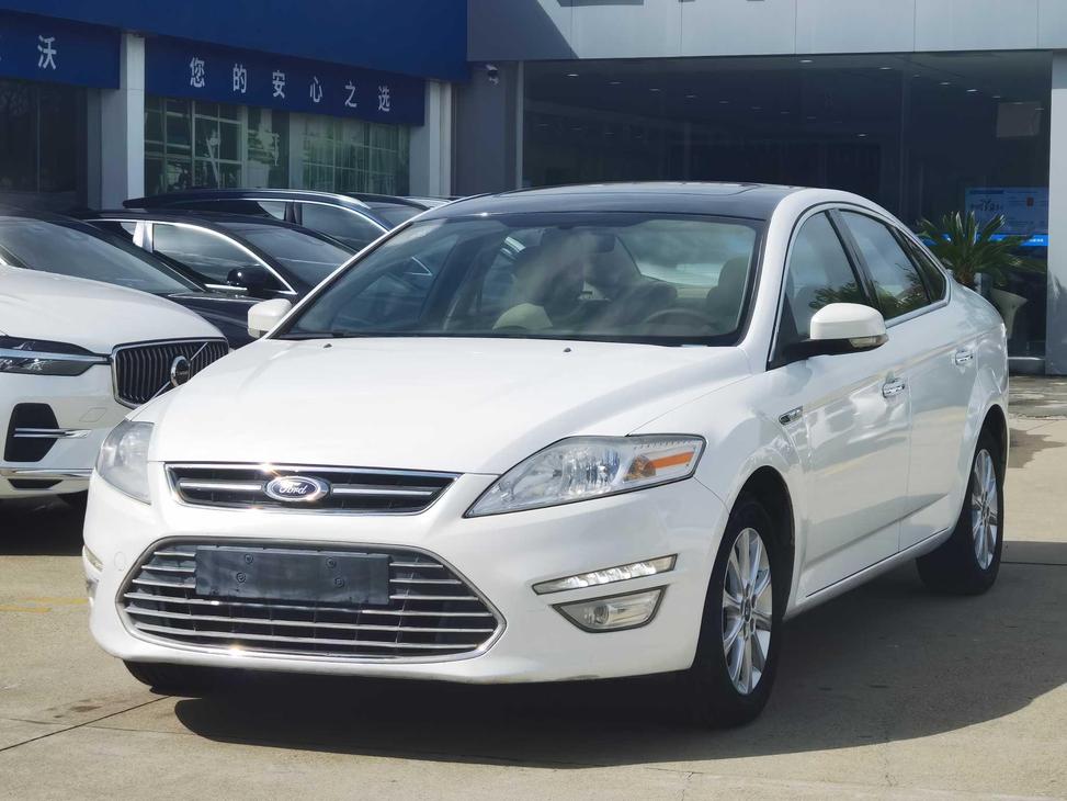 Ford Ford Mondeo-Zhisheng в цвете и кузовом – это идеальный выбор среди китайских автомобилей. Доступная цена и надежность гарантированы.