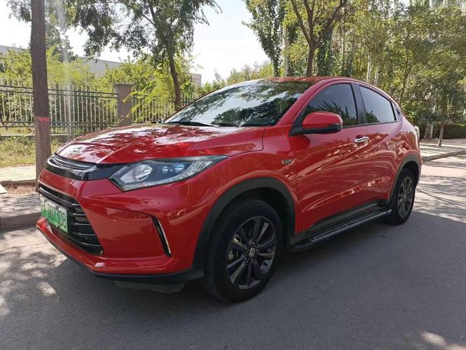 Everus Honda VE-1 в цвете и кузовом – это идеальный выбор среди китайских автомобилей. Доступная цена и надежность гарантированы.