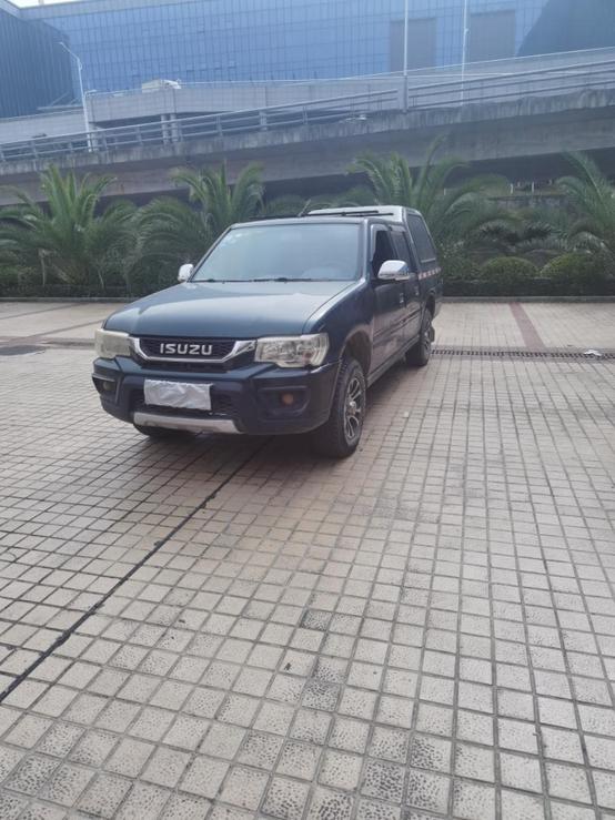Isuzu ISUZU Pickup в цвете и кузовом – это идеальный выбор среди китайских автомобилей. Доступная цена и надежность гарантированы.