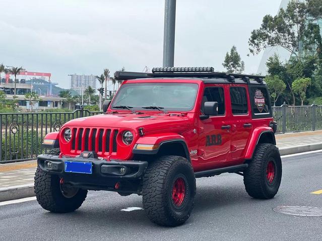 Jeep Jeep Wrangler в цвете и кузовом – это идеальный выбор среди китайских автомобилей. Доступная цена и надежность гарантированы.
