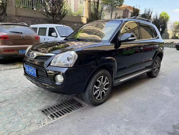 Hyundai Hyundai Tucson в цвете и кузовом – это идеальный выбор среди китайских автомобилей. Доступная цена и надежность гарантированы.