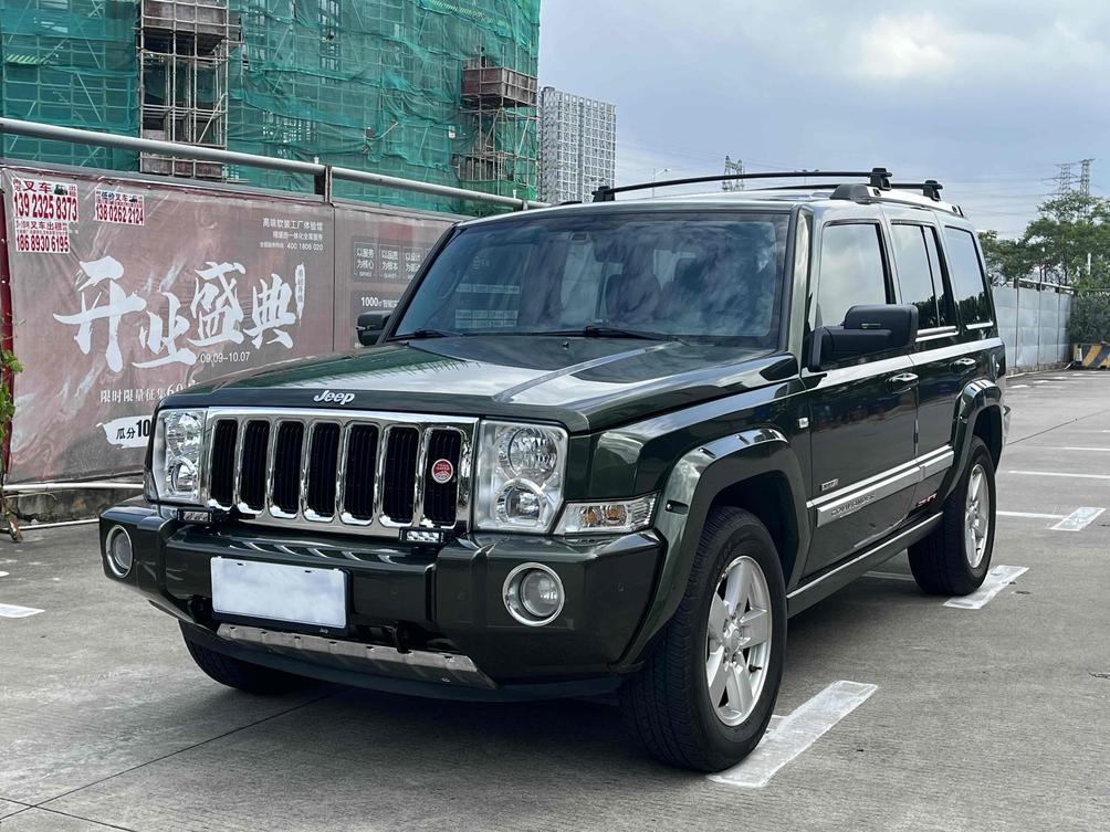 Jeep Jeep Commander Classic в цвете и кузовом – это идеальный выбор среди китайских автомобилей. Доступная цена и надежность гарантированы.