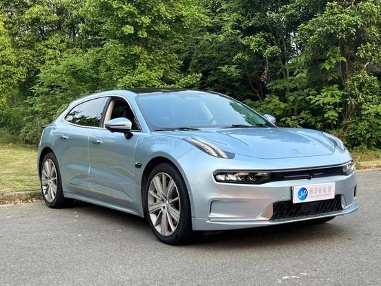 Zeekr Zeekr 001 в цвете и кузовом – это идеальный выбор среди китайских автомобилей. Доступная цена и надежность гарантированы.