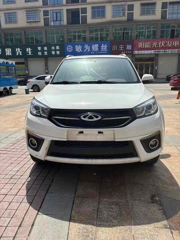 Chery Chery Tiggo 3 в цвете и кузовом – это идеальный выбор среди китайских автомобилей. Доступная цена и надежность гарантированы.
