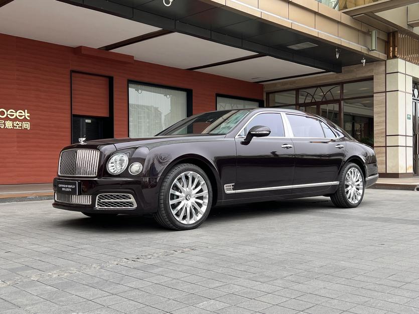 Bentley Bentley Mulsanne в цвете и кузовом – это идеальный выбор среди китайских автомобилей. Доступная цена и надежность гарантированы.