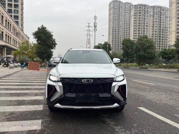 Geely Geely Boyue в цвете и кузовом – это идеальный выбор среди китайских автомобилей. Доступная цена и надежность гарантированы.