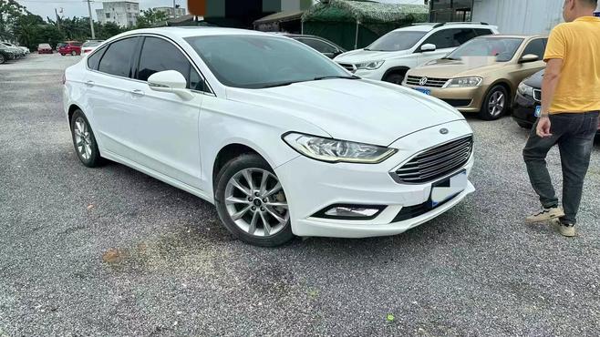 Ford Ford Mondeo в цвете и кузовом – это идеальный выбор среди китайских автомобилей. Доступная цена и надежность гарантированы.