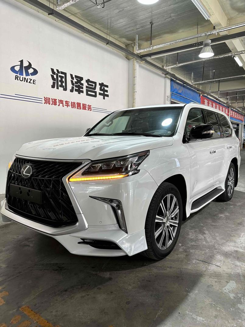 Lexus Lexus LX в цвете и кузовом – это идеальный выбор среди китайских автомобилей. Доступная цена и надежность гарантированы.
