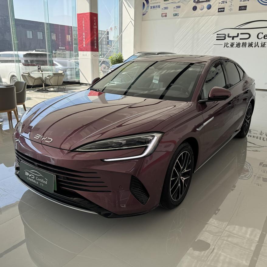 BYD BYD Seal в цвете и кузовом – это идеальный выбор среди китайских автомобилей. Доступная цена и надежность гарантированы.