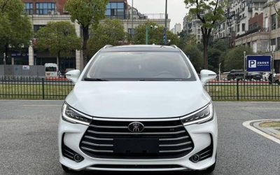 BYD BYD Seal 05 DM-i в цвете и кузовом – это идеальный выбор среди китайских автомобилей. Доступная цена и надежность гарантированы.