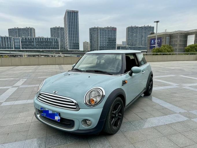 MINI MINI в цвете и кузовом – это идеальный выбор среди китайских автомобилей. Доступная цена и надежность гарантированы.