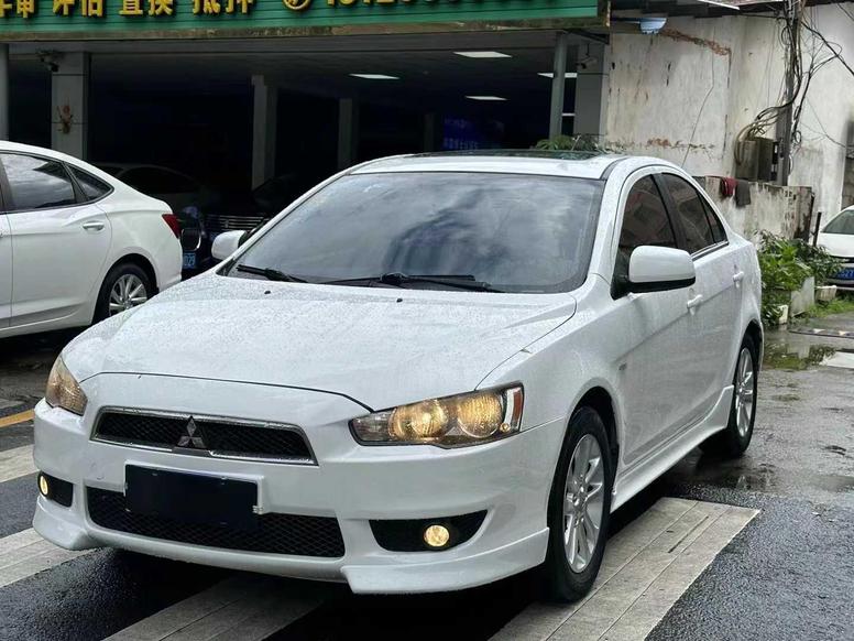 Mitsubishi Mitsubishi Lancer в цвете и кузовом – это идеальный выбор среди китайских автомобилей. Доступная цена и надежность гарантированы.