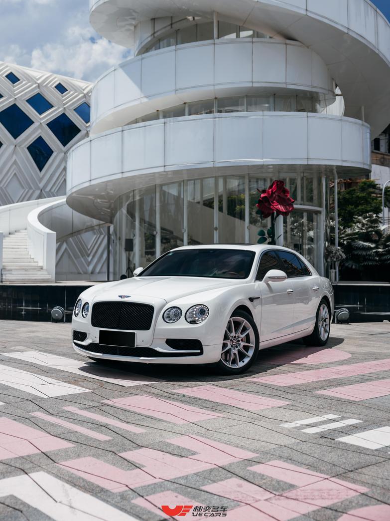 Bentley Bentley Flying Spur в цвете и кузовом – это идеальный выбор среди китайских автомобилей. Доступная цена и надежность гарантированы.