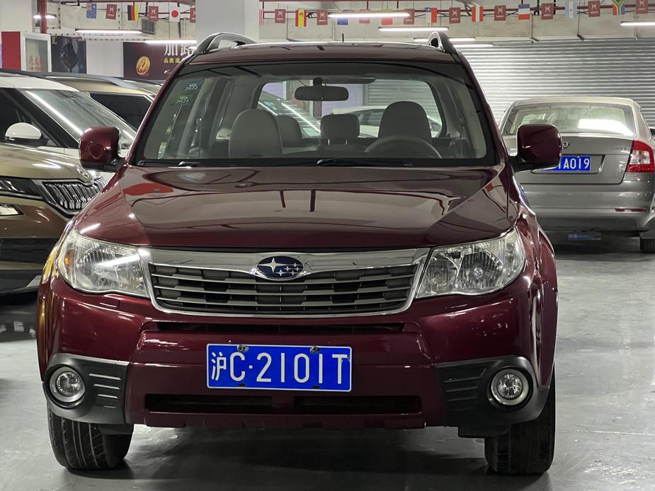 Subaru Subaru Forester в цвете и кузовом – это идеальный выбор среди китайских автомобилей. Доступная цена и надежность гарантированы.