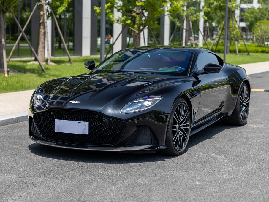Aston Martin Aston Martin DBS в цвете и кузовом – это идеальный выбор среди китайских автомобилей. Доступная цена и надежность гарантированы.