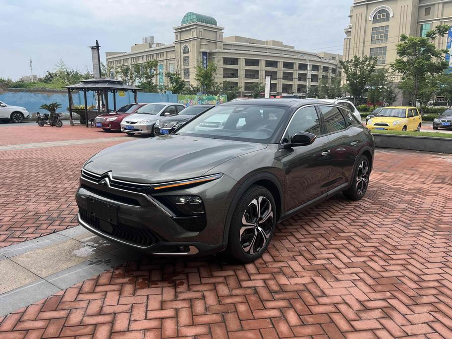 Citroen Citroen C5 X в цвете и кузовом – это идеальный выбор среди китайских автомобилей. Доступная цена и надежность гарантированы.