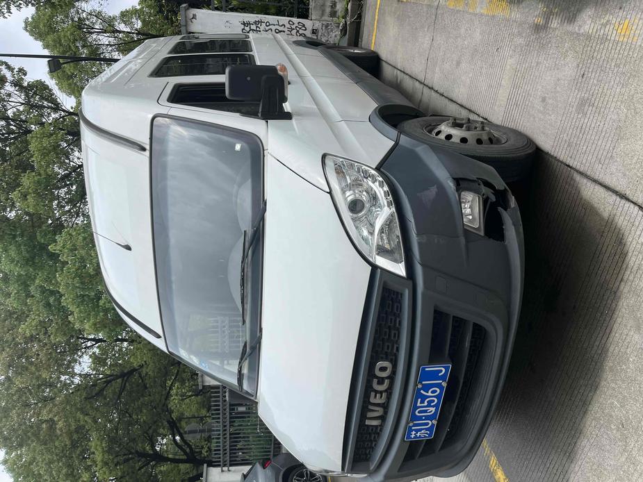 Iveco Iveco Power Daily в цвете и кузовом – это идеальный выбор среди китайских автомобилей. Доступная цена и надежность гарантированы.