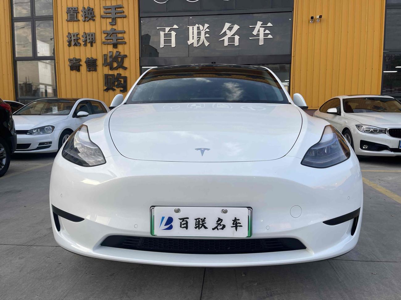 Tesla Tesla Model Y в цвете и кузовом – это идеальный выбор среди китайских автомобилей. Доступная цена и надежность гарантированы.