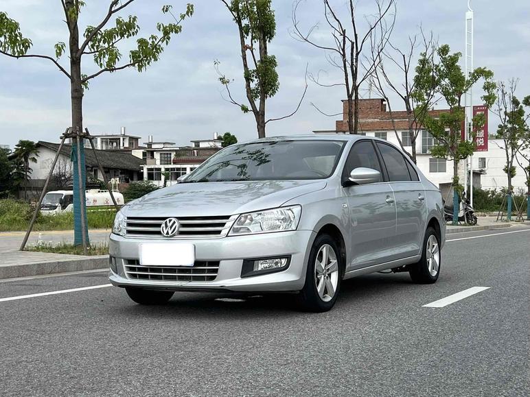 Volkswagen Volkswagen Santana в цвете и кузовом – это идеальный выбор среди китайских автомобилей. Доступная цена и надежность гарантированы.