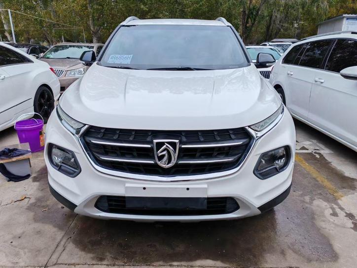 Baojun Baojun 510 в цвете и кузовом – это идеальный выбор среди китайских автомобилей. Доступная цена и надежность гарантированы.