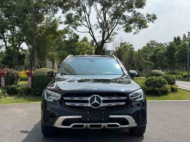 Mercedes-Benz Mercedes-Benz GLC в цвете и кузовом – это идеальный выбор среди китайских автомобилей. Доступная цена и надежность гарантированы.