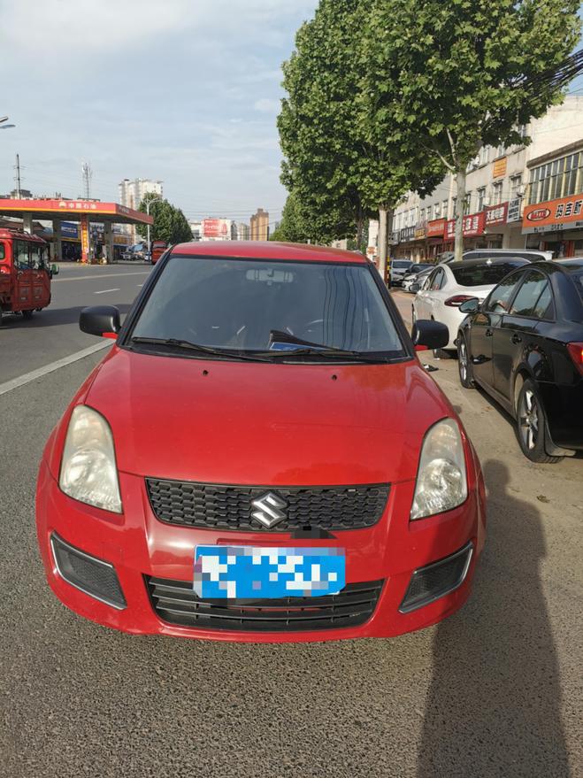 Suzuki Suzuki Swift в цвете и кузовом – это идеальный выбор среди китайских автомобилей. Доступная цена и надежность гарантированы.