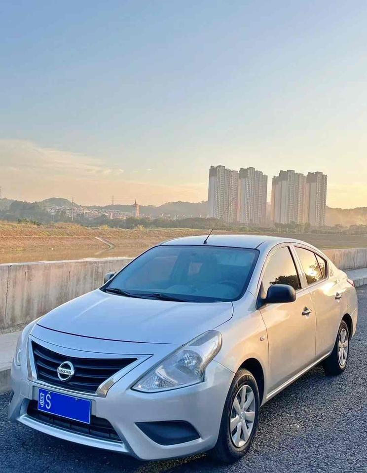 Nissan Nissan Sunny в цвете и кузовом – это идеальный выбор среди китайских автомобилей. Доступная цена и надежность гарантированы.