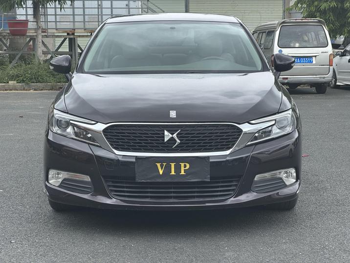 DS DS 5LS в цвете и кузовом – это идеальный выбор среди китайских автомобилей. Доступная цена и надежность гарантированы.