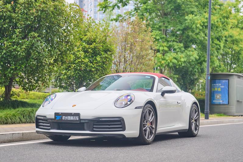Porsche Porsche 911 в цвете и кузовом – это идеальный выбор среди китайских автомобилей. Доступная цена и надежность гарантированы.