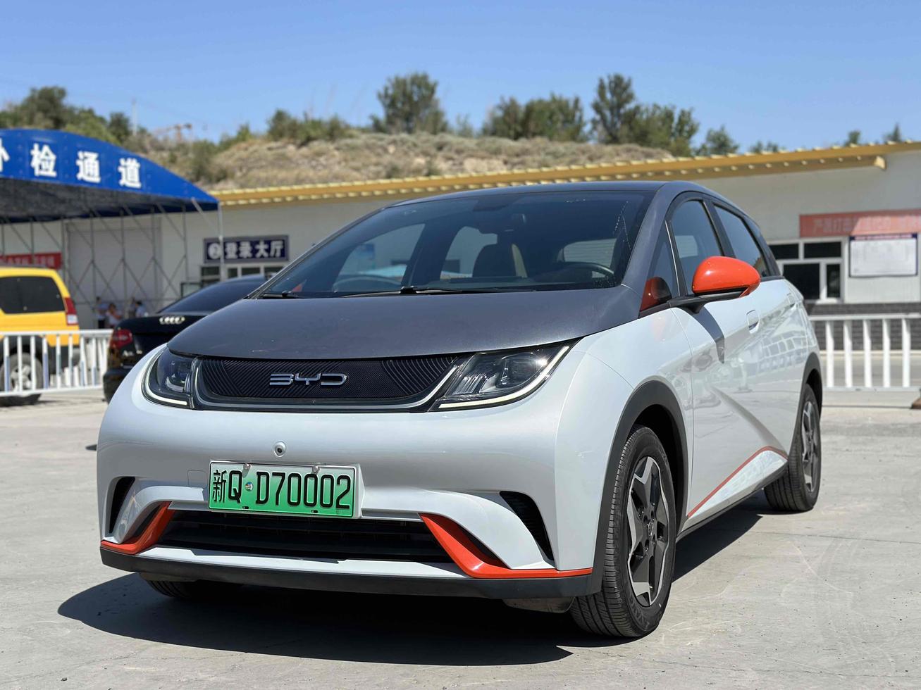 BYD BYD Dolphin в цвете и кузовом – это идеальный выбор среди китайских автомобилей. Доступная цена и надежность гарантированы.